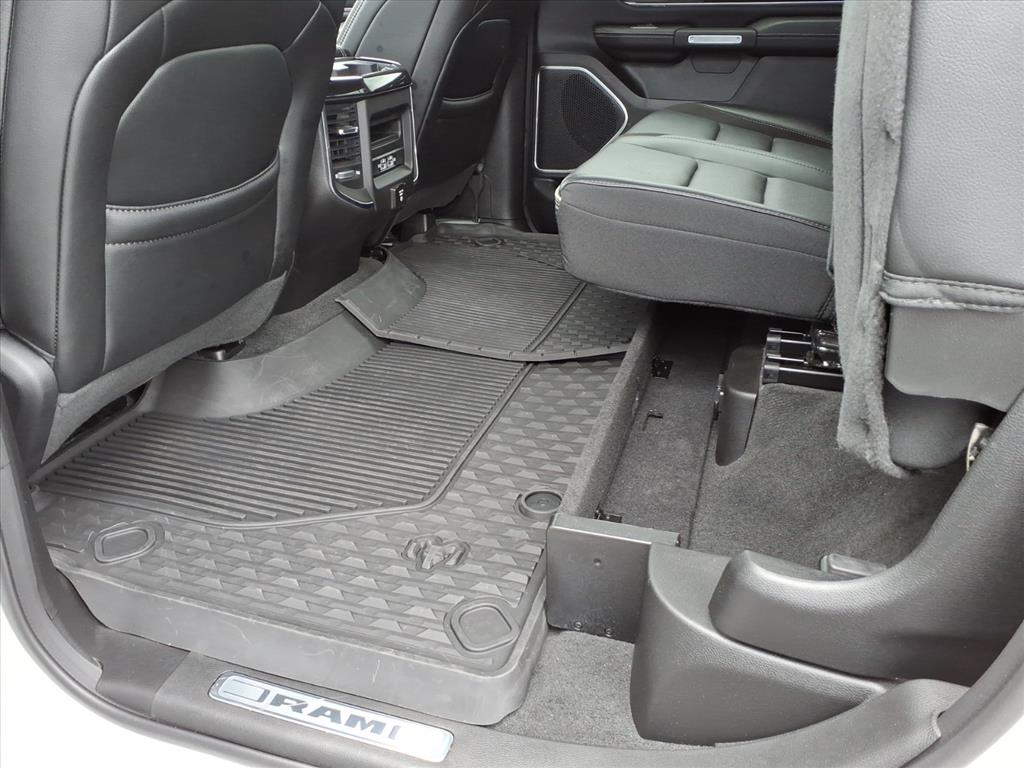 2022 Ram 1500 Laramie Crew Cab 4x4 5'7" Box