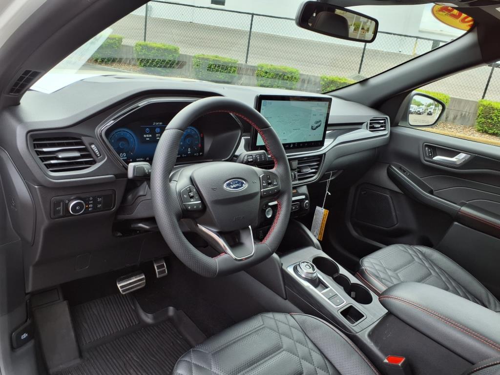 2024 Ford Escape ST-Line Elite