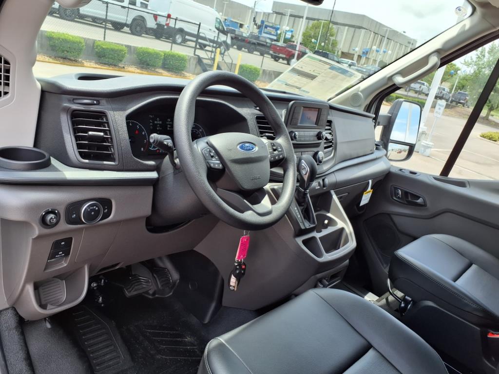 2025 Ford Transit 250