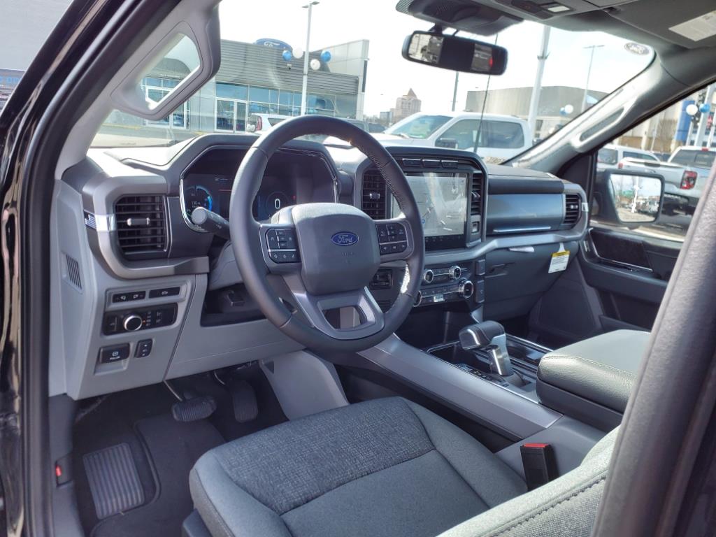 2024 Ford F-150 Lightning XLT