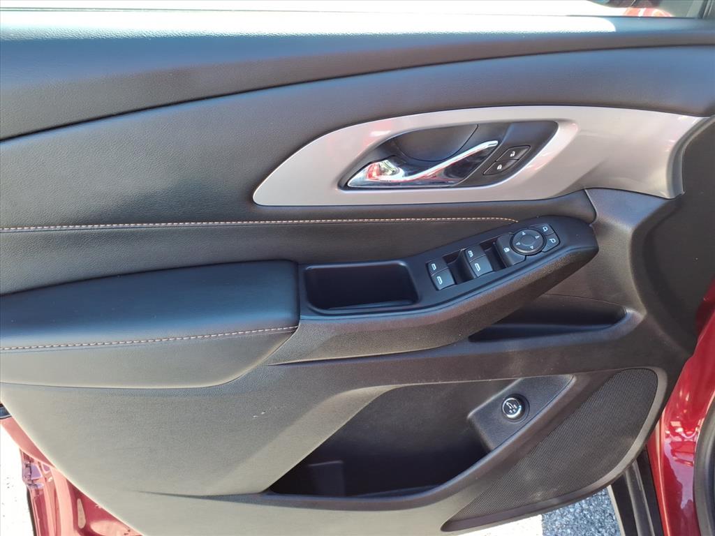 2021 Chevrolet Traverse AWD LT Cloth