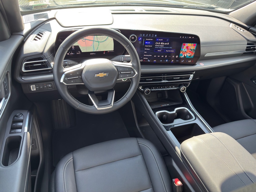 2025 Chevrolet Traverse AWD LT