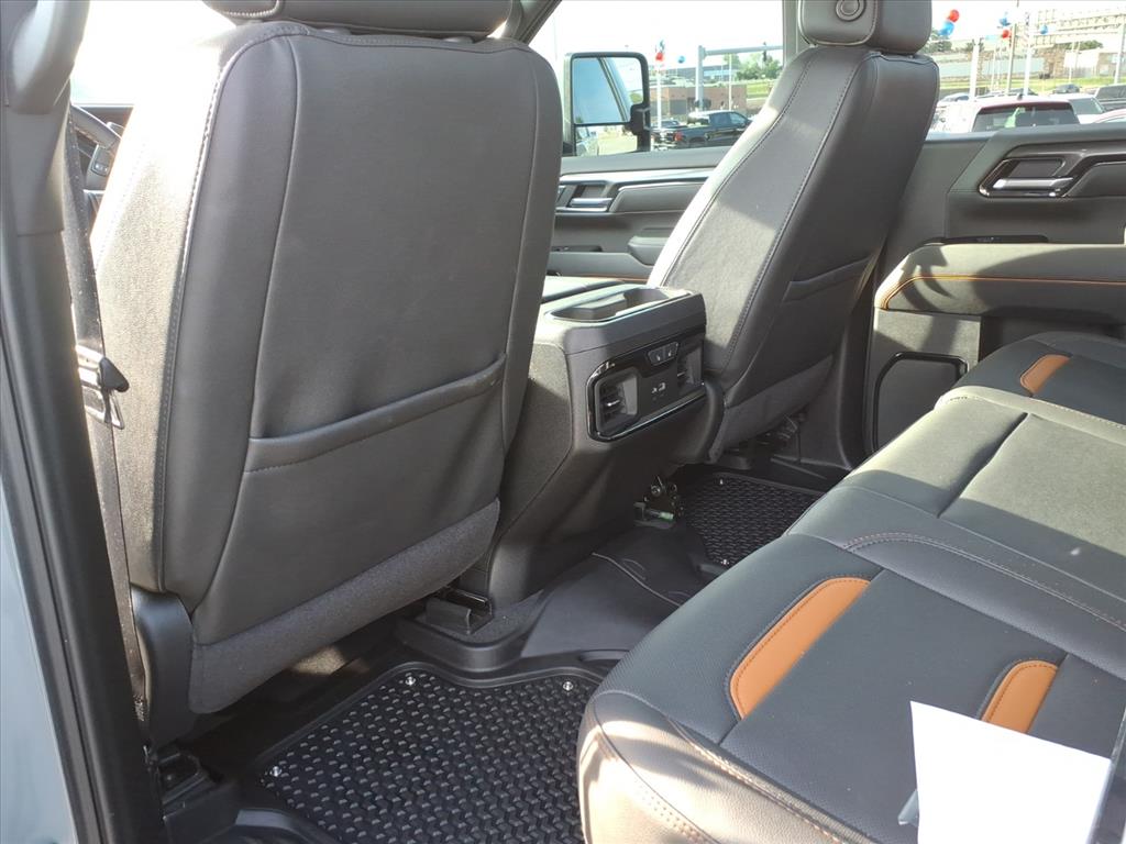 2025 GMC Sierra 2500HD AT4