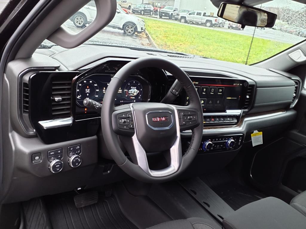 2025 GMC Sierra 1500 SLE