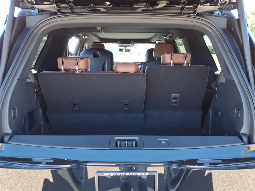 2027 Lincoln Navigator Reserve