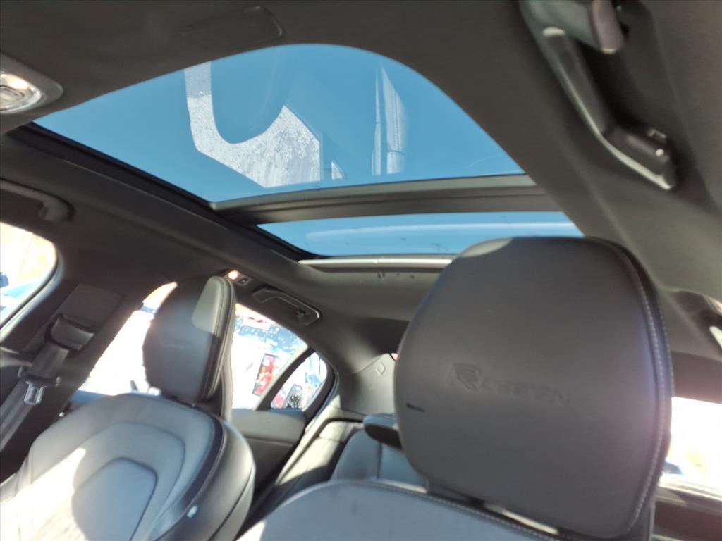 2019 Volvo S60 T6 R-Design