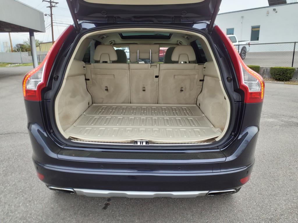 2016 Volvo XC60 T5 Platinum