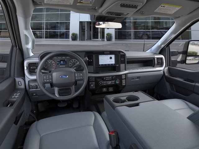 2025 Ford F-350 Super Duty XL