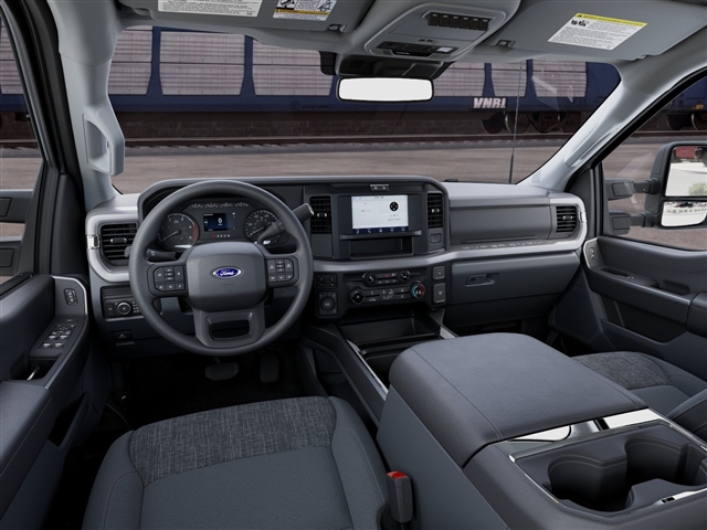 2027 Ford F-350 Super Duty XLT