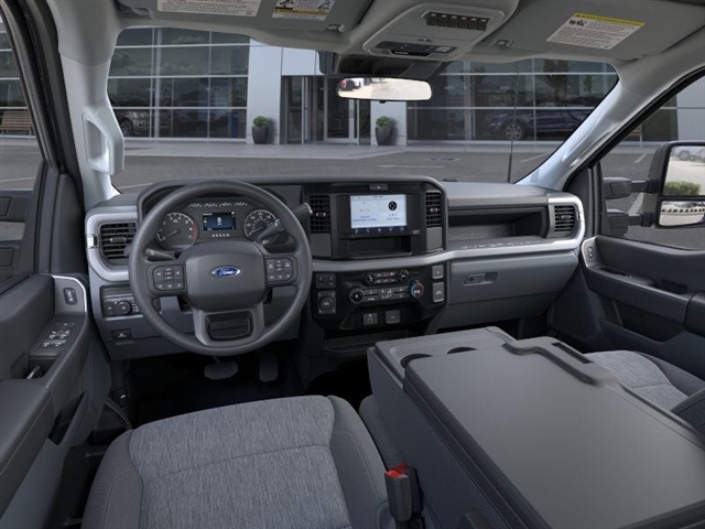 2025 Ford F-250 Super Duty XL