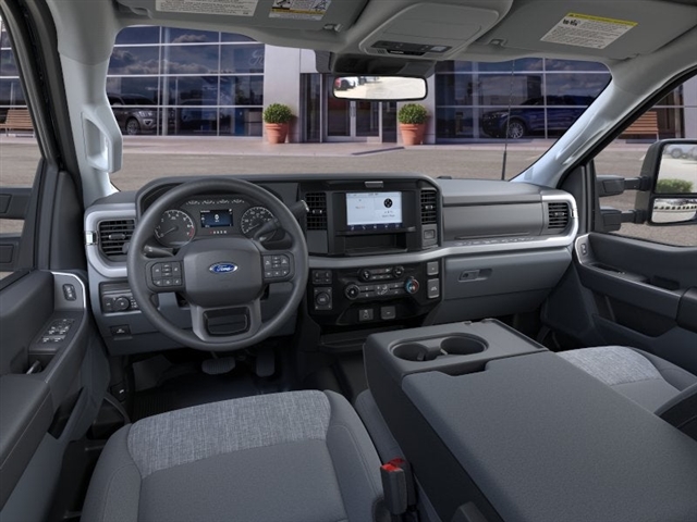 2026 Ford F-350 Super Duty XLT