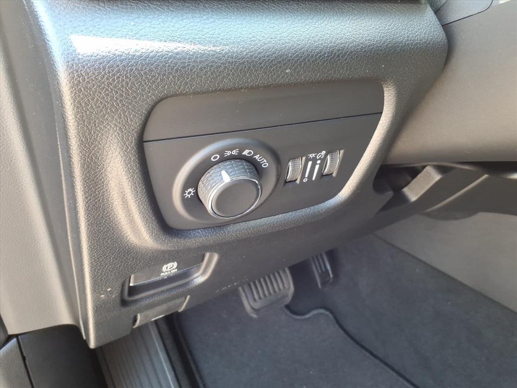 2026 Jeep Grand Cherokee L Altitude 4x4