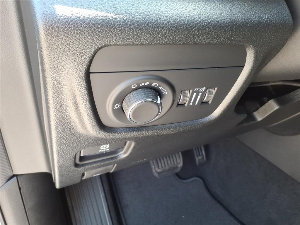 2026 Jeep Grand Cherokee L Altitude 4x4