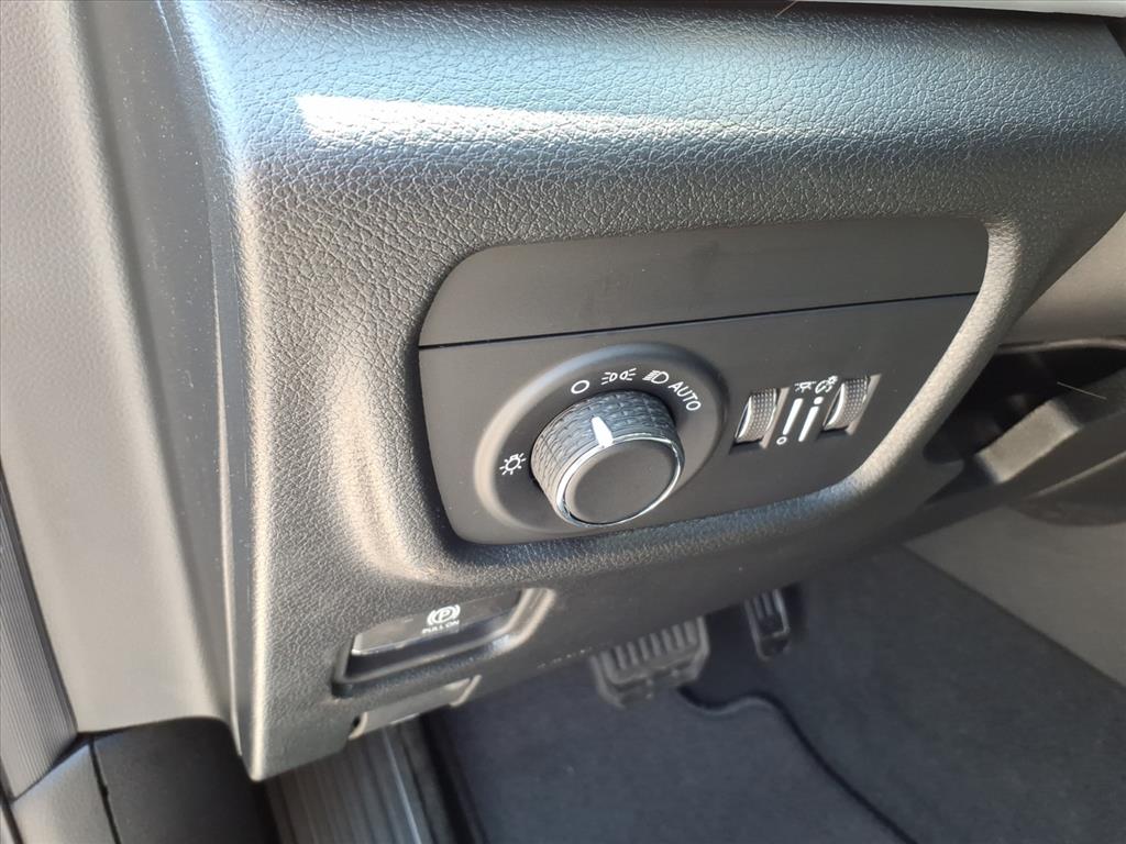2026 Jeep Grand Cherokee L Altitude 4x4