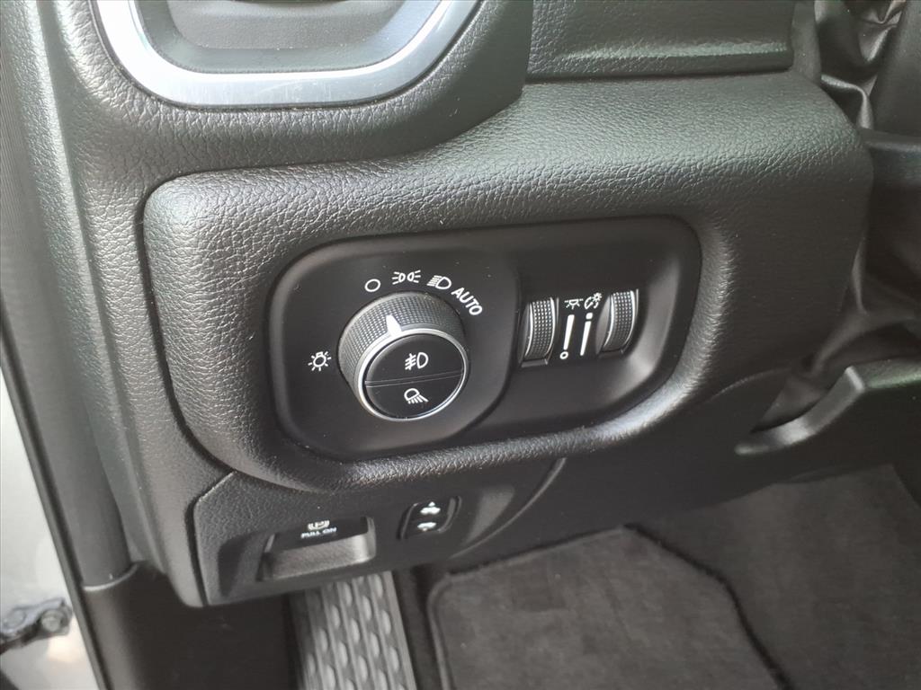 2025 Ram 1500 Laramie Crew Cab 4x4 5'7" Box