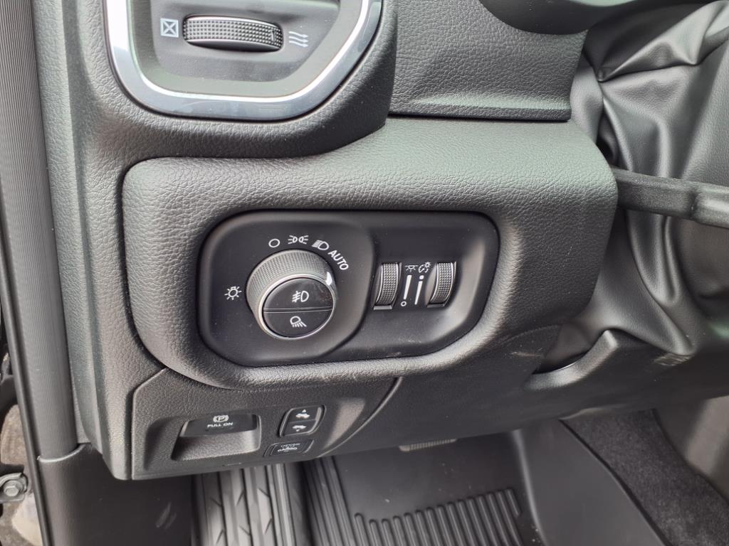2025 Ram 1500 Laramie Crew Cab 4x4 5'7" Box