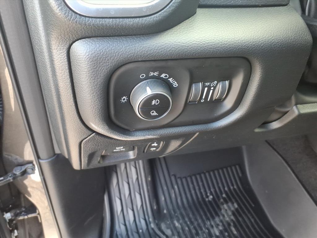 2026 Ram 1500 Big Horn Crew Cab 4x4 6'4" Box