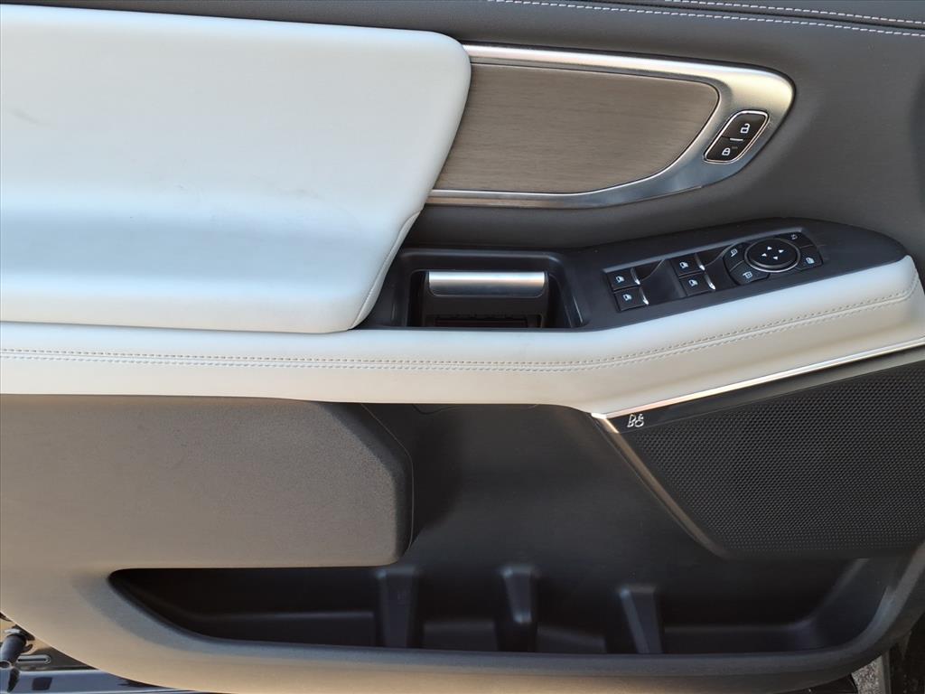 2025 Ford Expedition Platinum MAX