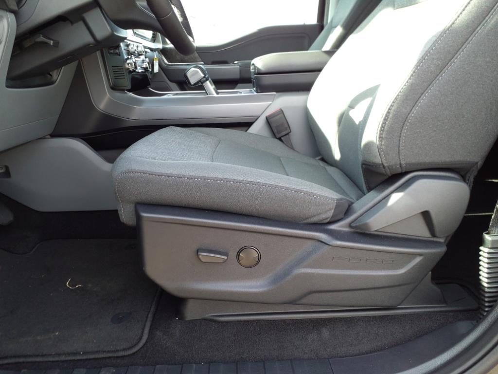 2024 Ford F-150 Lightning XLT