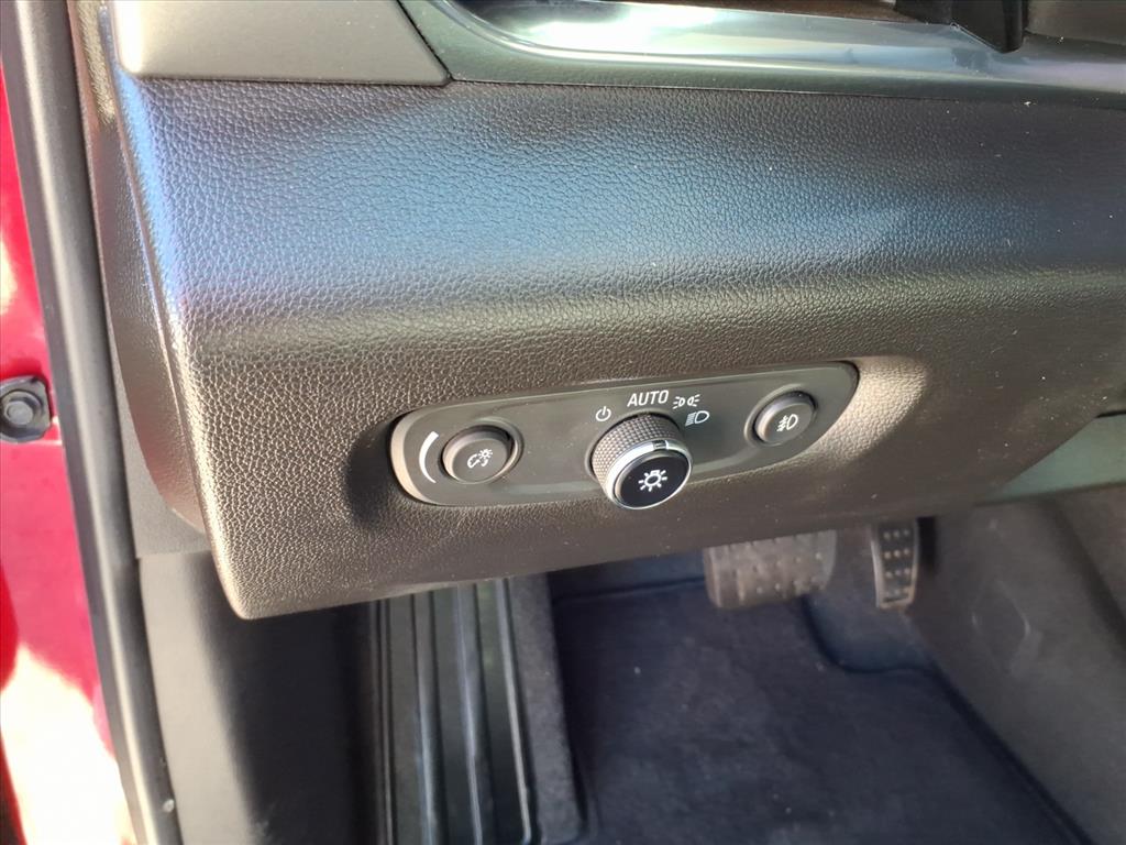 2021 Chevrolet Traverse AWD LT Cloth