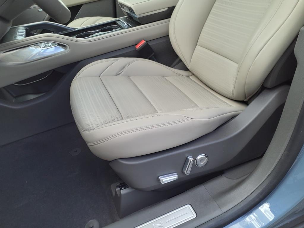 2025 Lincoln Nautilus Hybrid Reserve