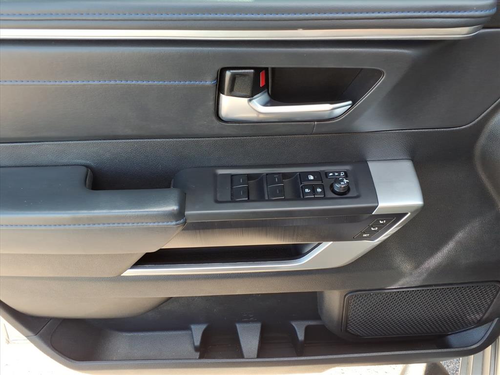 2023 Toyota Tundra Hybrid Platinum