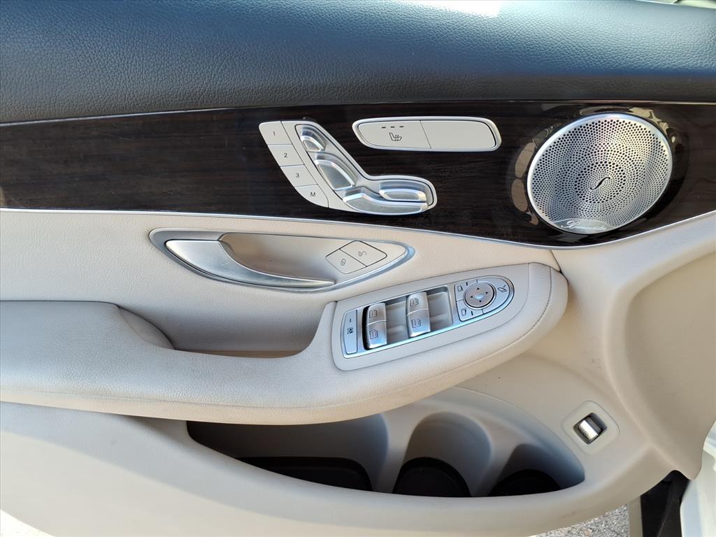 2020 Mercedes-Benz GLC 300 4MATIC