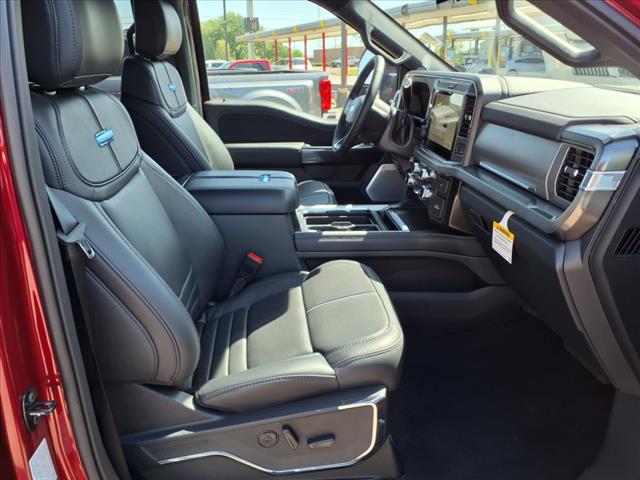 2025 Ford F-250 Super Duty Platinum