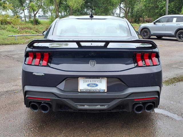 2025 Ford Mustang Dark Horse