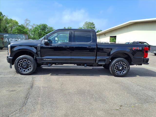2025 Ford F-250 Super Duty Platinum