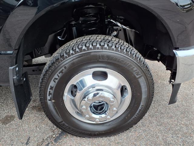 2025 Ford F-350 Super Duty Lariat DRW