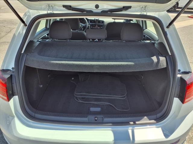 2019 Volkswagen e-Golf SE