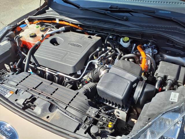 2020 Ford Escape Hybrid Titanium