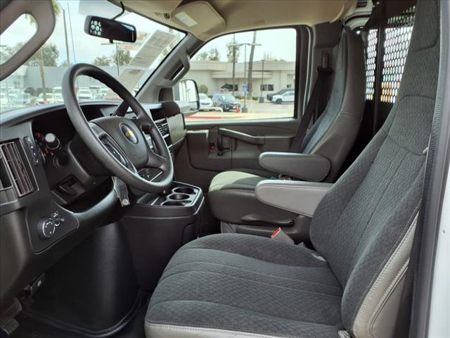 2023 Chevrolet Express 2500