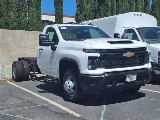 2025 Chevrolet Silverado 3500 HD Chassis Work Truck