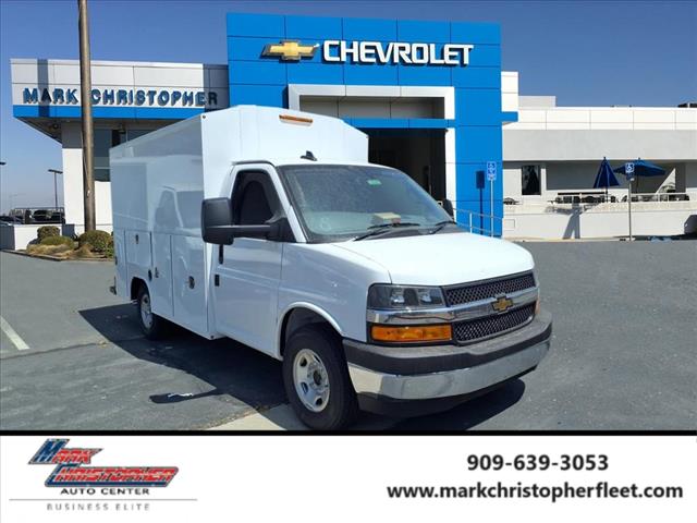 2025 Chevrolet Express 3500