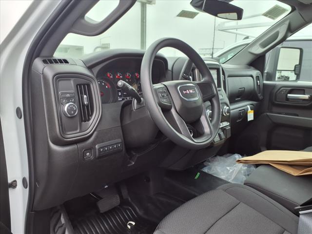 2025 GMC Sierra 3500HD Pro