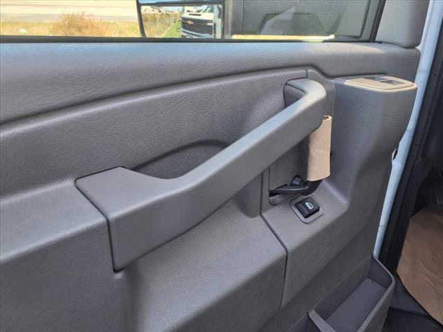 2025 GMC Savana 3500