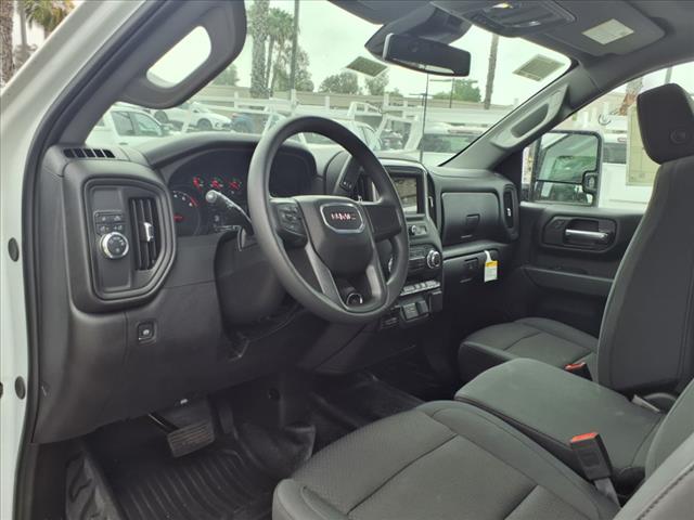 2025 GMC Sierra 3500 HD Pro