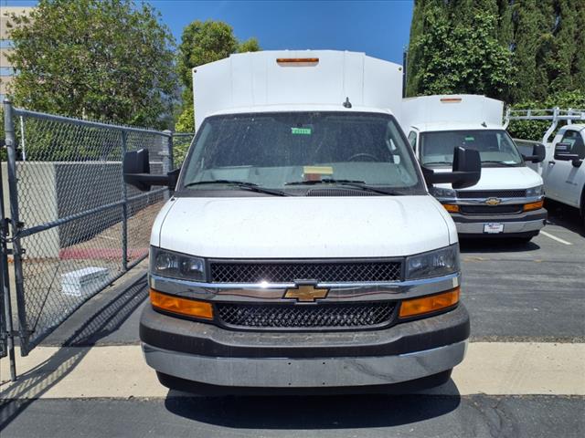 2025 Chevrolet Express 3500