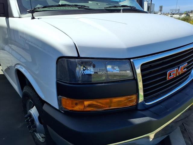 2025 GMC Savana 3500