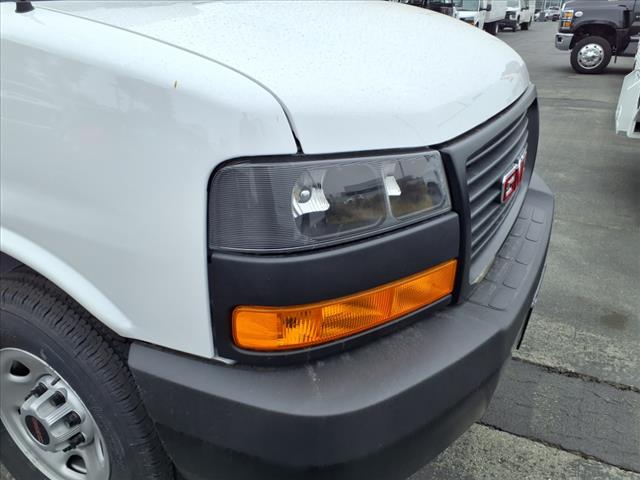 2025 GMC Savana 2500