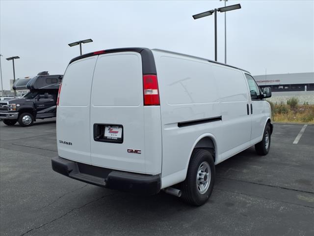 2025 GMC Savana 2500