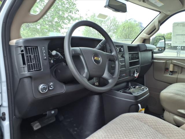 2025 Chevrolet Express 2500