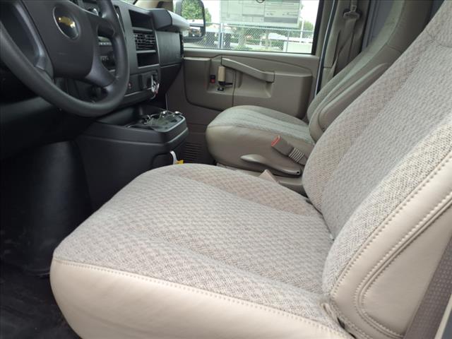 2025 Chevrolet Express 2500