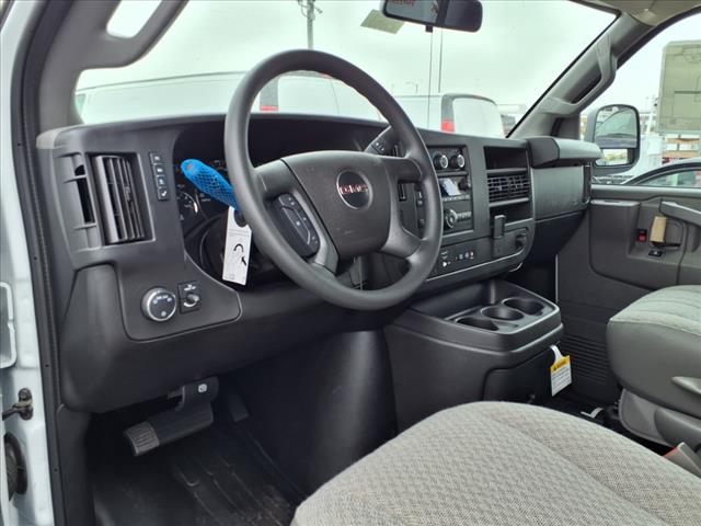 2025 GMC Savana 2500