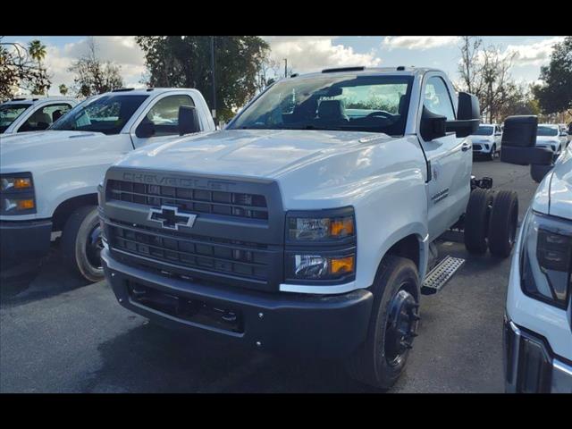 2023 Chevrolet Silverado 4500HD Work Truck