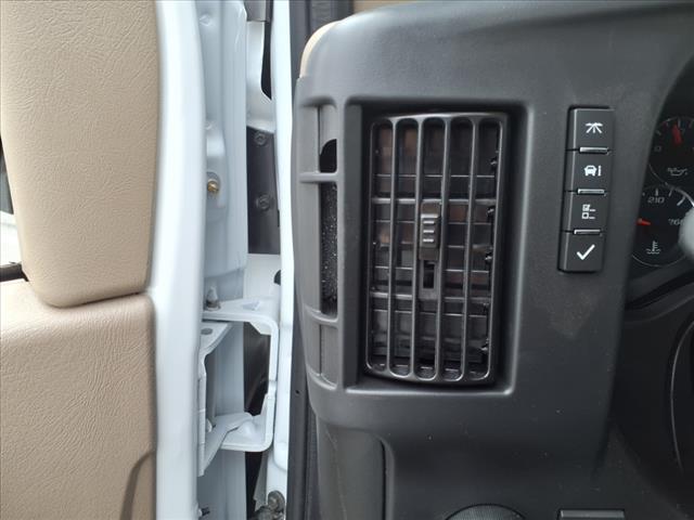2025 Chevrolet Express 2500