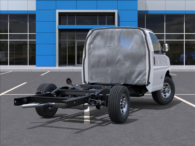 2025 Chevrolet Express 3500