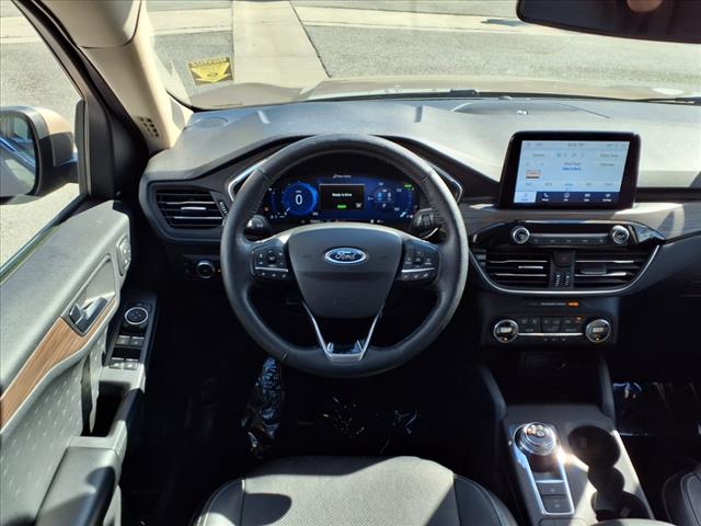 2020 Ford Escape Hybrid Titanium